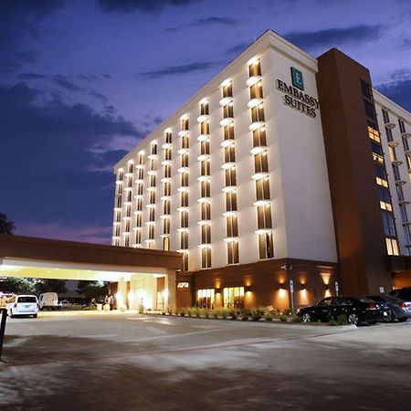 Embassy Suites By Hilton Dallas Market Center Εξωτερικό φωτογραφία